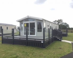 PRE-OWNED 2017 WILLERBY ASPEN LODGE